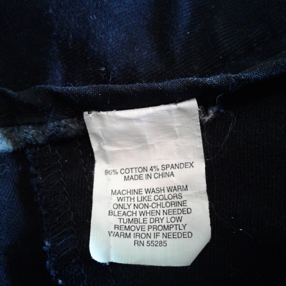 Express Design Studio Black Button-Front Shorts - image 7